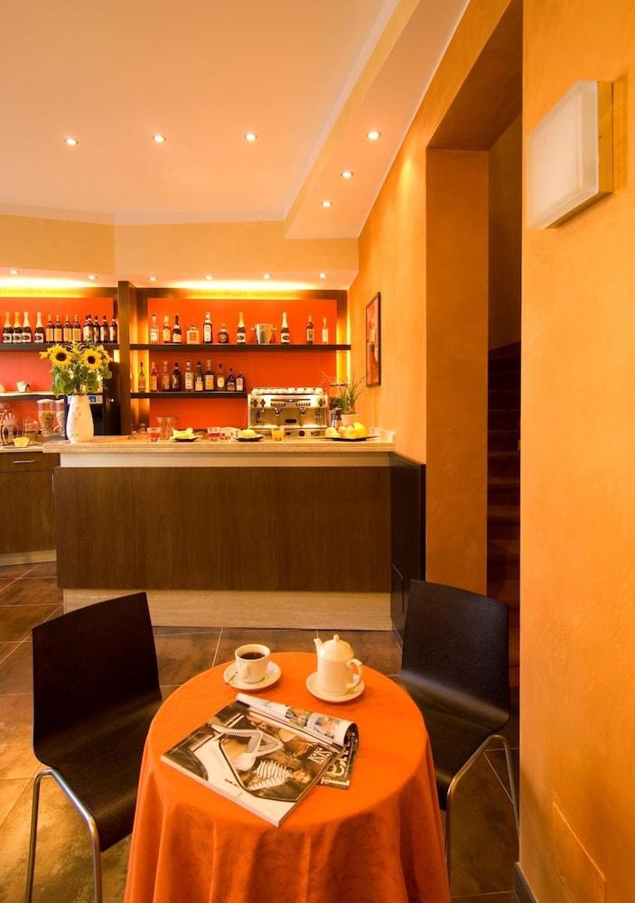 Hotel Delizia Милано Екстериор снимка